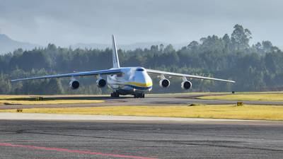 Avión más grande del mundo aterrizó en el aeropuerto José María Córdova y esta es la razón