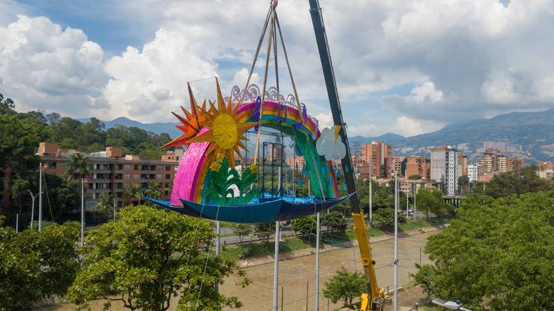 Alumbrados Medellín inspirados en Encanto