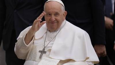 Papa Francisco, en riesgo: vuelve a operarse con anestesia general