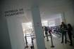 “Sacar el pasaporte es una mamera y ahora nos cierran la oficina”: afectada por cierre de oficinas de pasaportes