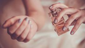 Su perfume ideal depende algo más que solo el olor, experto explica las razones