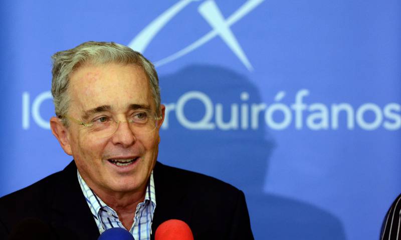 Uribe pidió suspender los diálogos de paz con el Eln