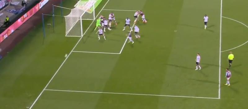 Douglas Luiz anotó un gol olímpico perfecto para Aston Villa en el fútbol inglés