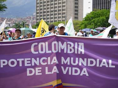 ¿Internet gratis a cambio de ir a la marcha de Petro? En Cundinamarca estarían prometiéndolo