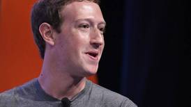 Zuckerberg admite errores tras escándalo de Cambridge Analytica