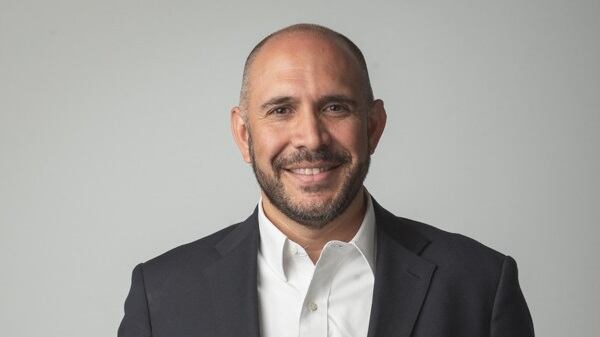 Antonio Hernández Villarreal nuevo presidente para Colombia y Perú.