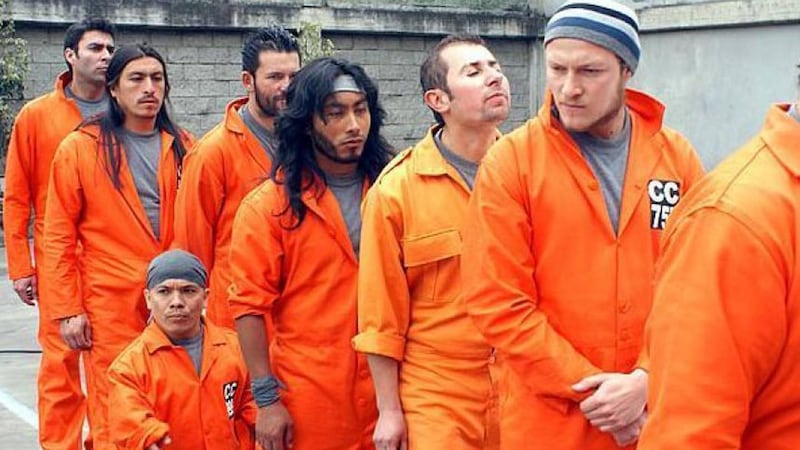 Pandillas, guerra y paz