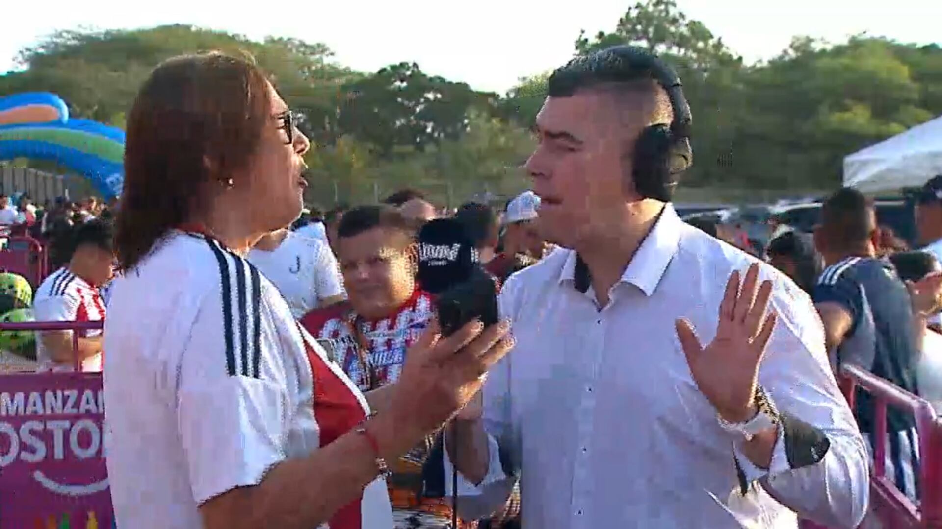 El amor está en el aire: Hincha del Junior le confesó a Eduardo Luis que es su amor platónico