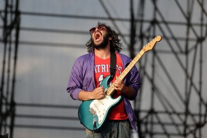 Cuatro Pesos de Propina, de Uruguay, durante su presentación en Rock al Parque 2022 en Bogotá.