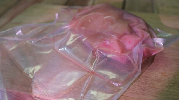 A los niños les estaban dando carne de caballo