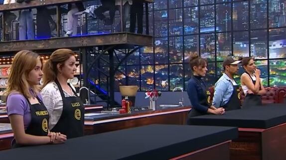 Algunos seguidores de 'MasterChef Celebrity Colombia' aseguran que Luces Velásquez no tenía que salir, pues era la mejor cocinera.