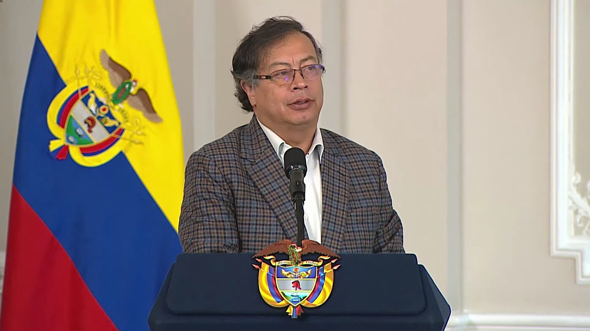 Gustavo Petro encuentro tenderos