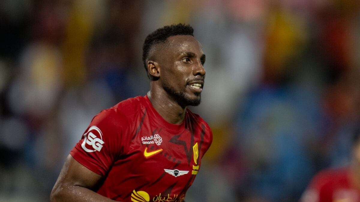 Julián Quiñones la rompió en su debut en Arabia y hasta superó a Cristiano Ronaldo