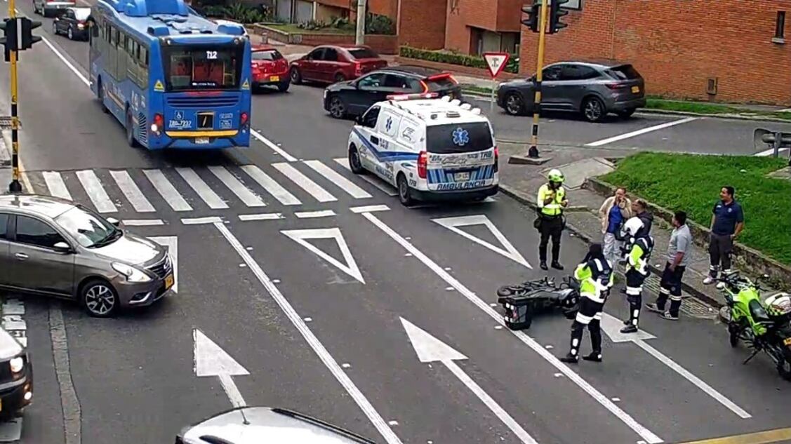 El accidente fue protagonizado por un motociclista y un carro.