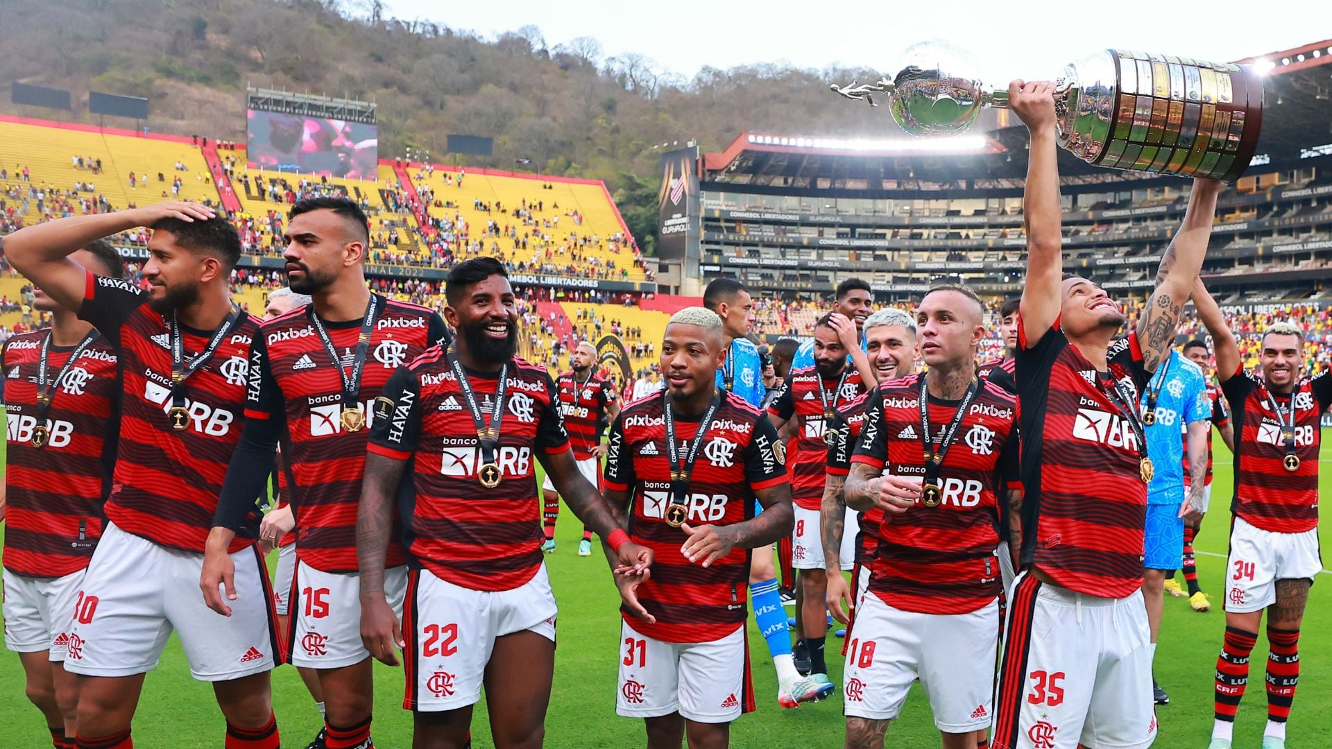 Flamengo transfirió por error una alta suma de dinero a un jugador de baloncesto amateur.