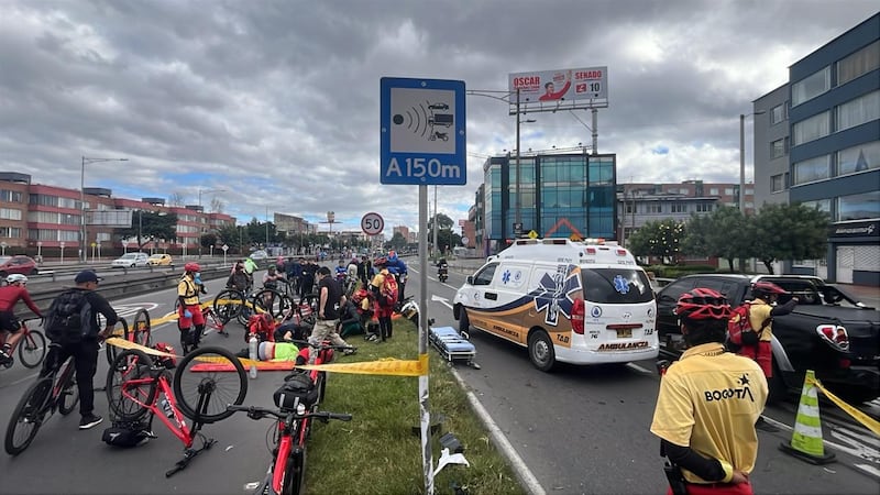 Motero y ciclista protagonizaron duro accidente de tránsito en la avenida Boyacá