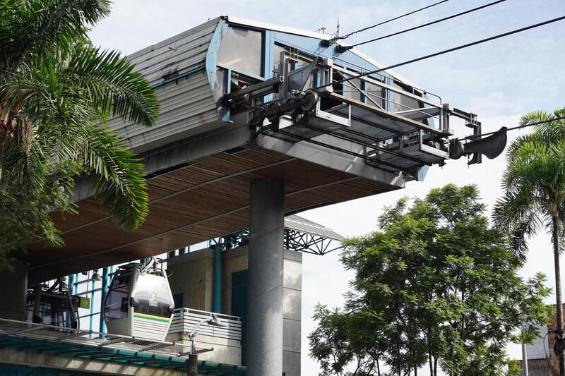 Una cabina del metrocable se desplomó en Medellín