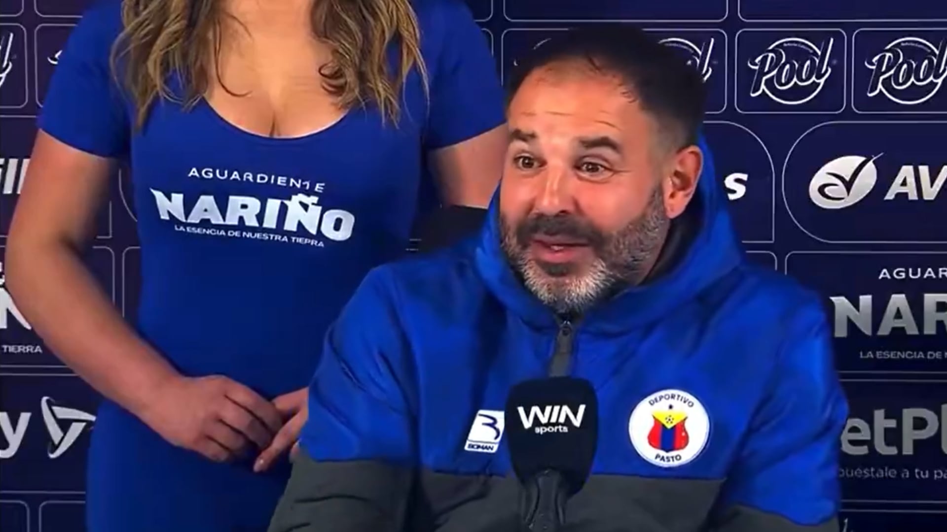 “Me respeta”, DT del Pasto se desató contra los periodistas y hasta pidió sacar a uno de la rueda de prensa