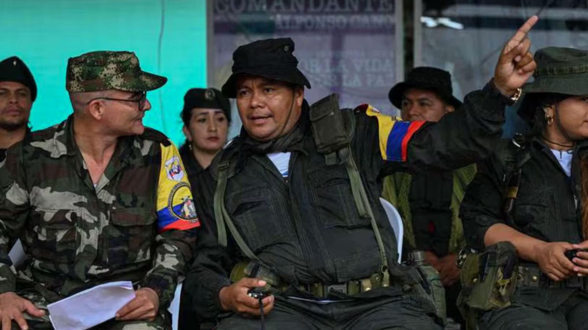 Alias Calarcá e Iván Mordisco