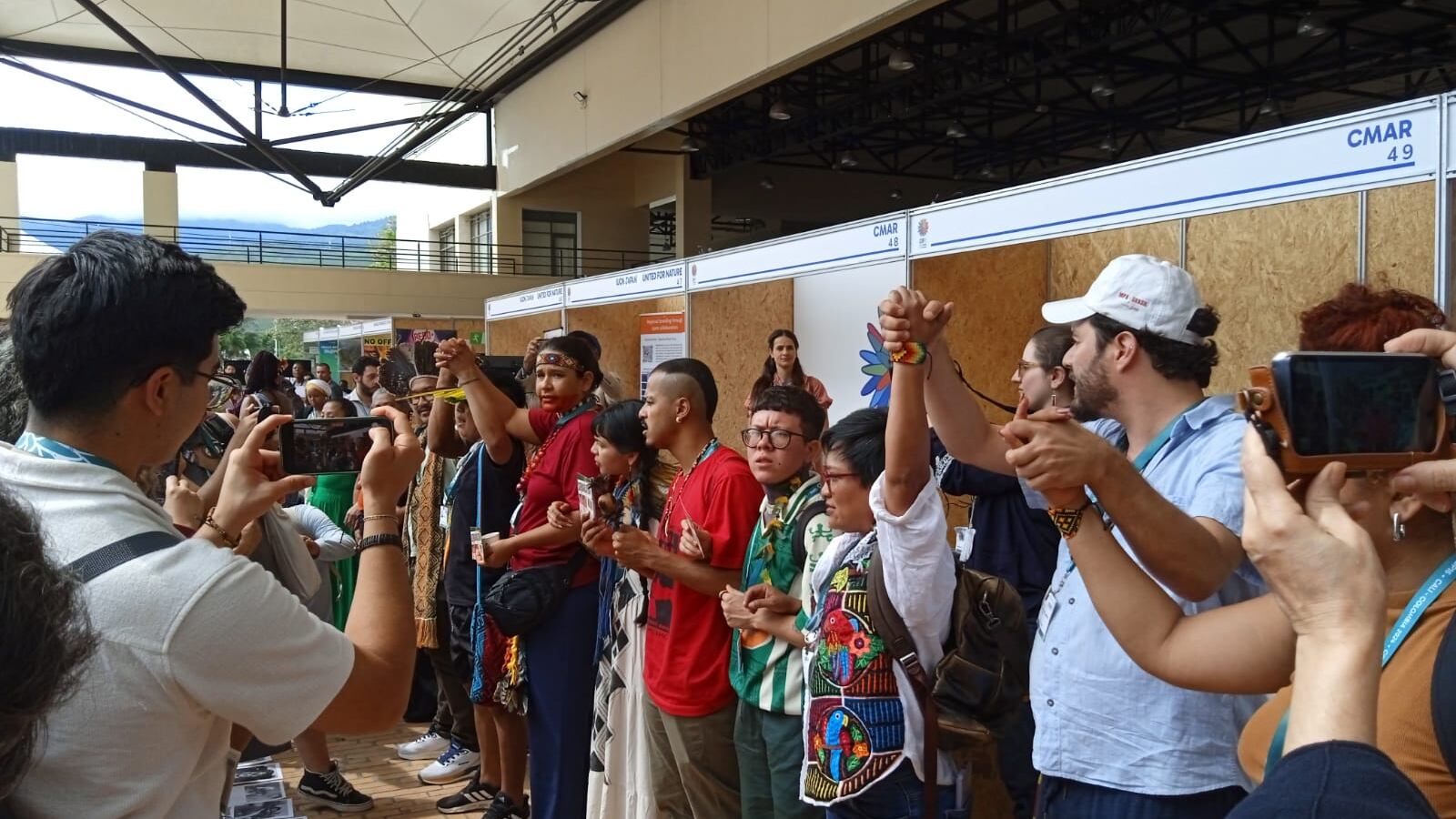 COP16: “sus espíritus continúan vivos”, activistas protestaron por el asesinato de líderes ambientales en la Zona Azul.