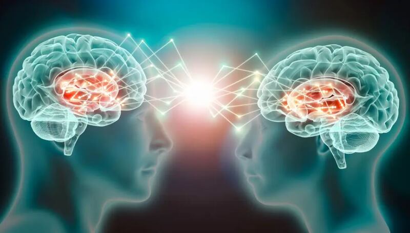 Los investigadores emplearon inteligencia artificial, que tenía una precisión de más del 90% para diferenciar entre sexos basándose en los "puntos críticos" que se muestran en los escáneres cerebrales. | Foto: Matthieu – stock.adobe.com