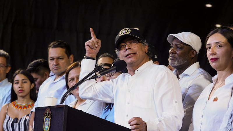 Ventas minoristas en Colombia crecieron 7,8% en enero: Petro destaca impulso de la economía