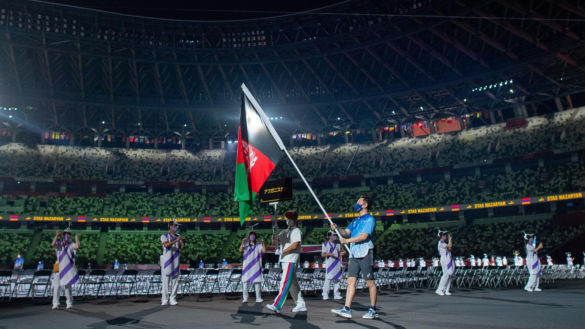 Bandera de Afganistán desfiló en los Paralímpicos como homenaje a su ausencia