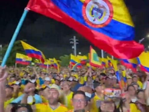 Carnaval de seguidores de Abelardo De La Espriella celebra triunfo en la Ventana del Mundo en Barranquilla