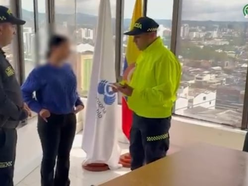 Capturan a mujer que habría quemado viva a su pareja rociándole gasolina en todo el cuerpo