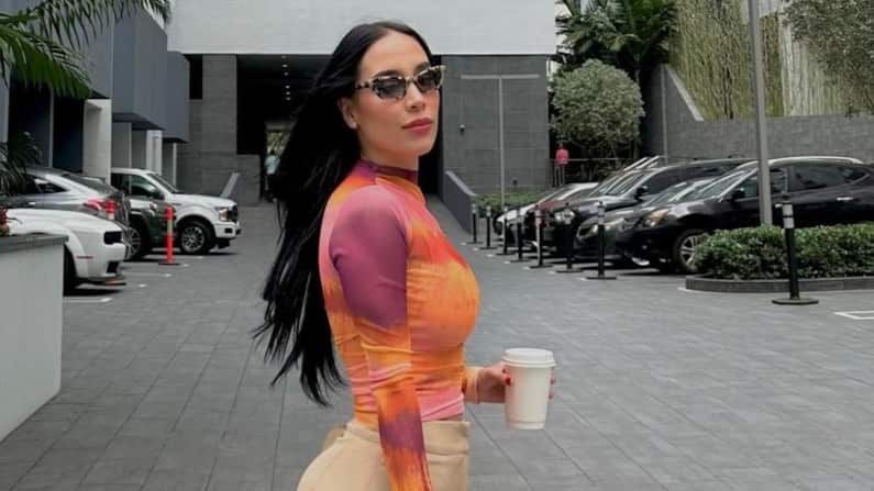 Luisa Fernanda W se mostró igual a uno de los cambios de Betty que incluyó hasta el mismo color de ropa.