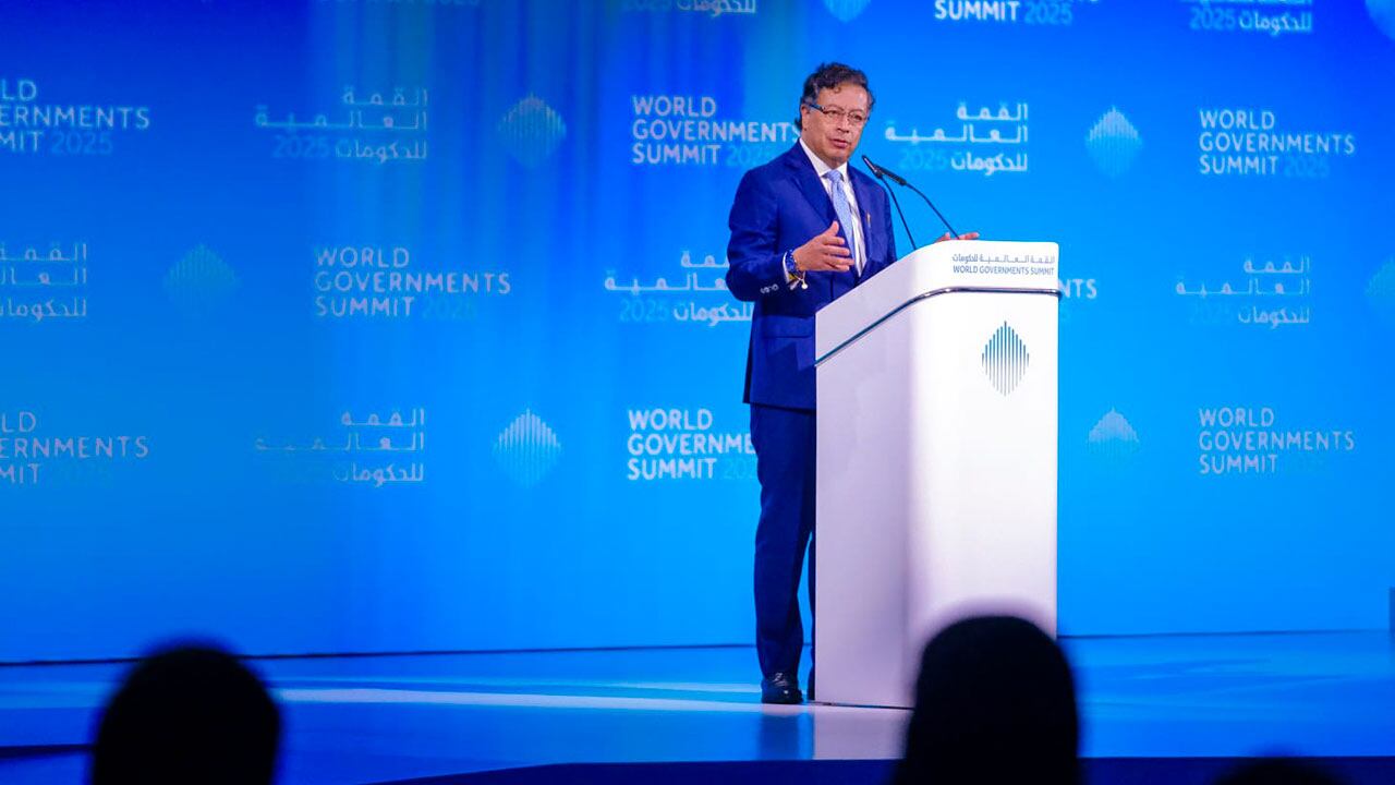 Gustavo Petro habla sobre la IA