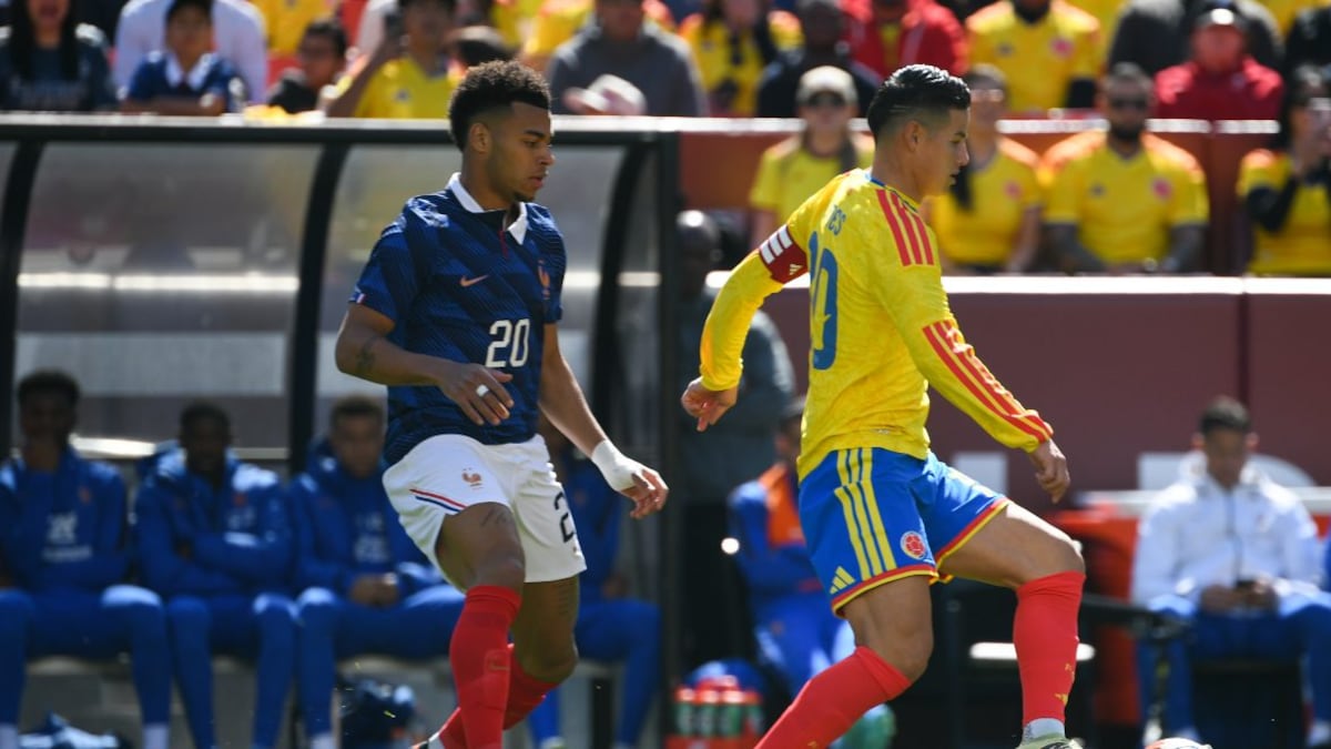 ¿James Rodríguez jugó enfermo contra Francia? Revelan lo que pasó en el camerino