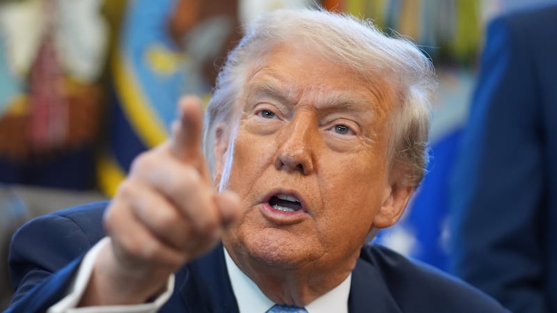 Trump hizo inquietantes afirmaciones sobre Colombia y dijo que ataques terrestres en Venezuela “empezarán a suceder”