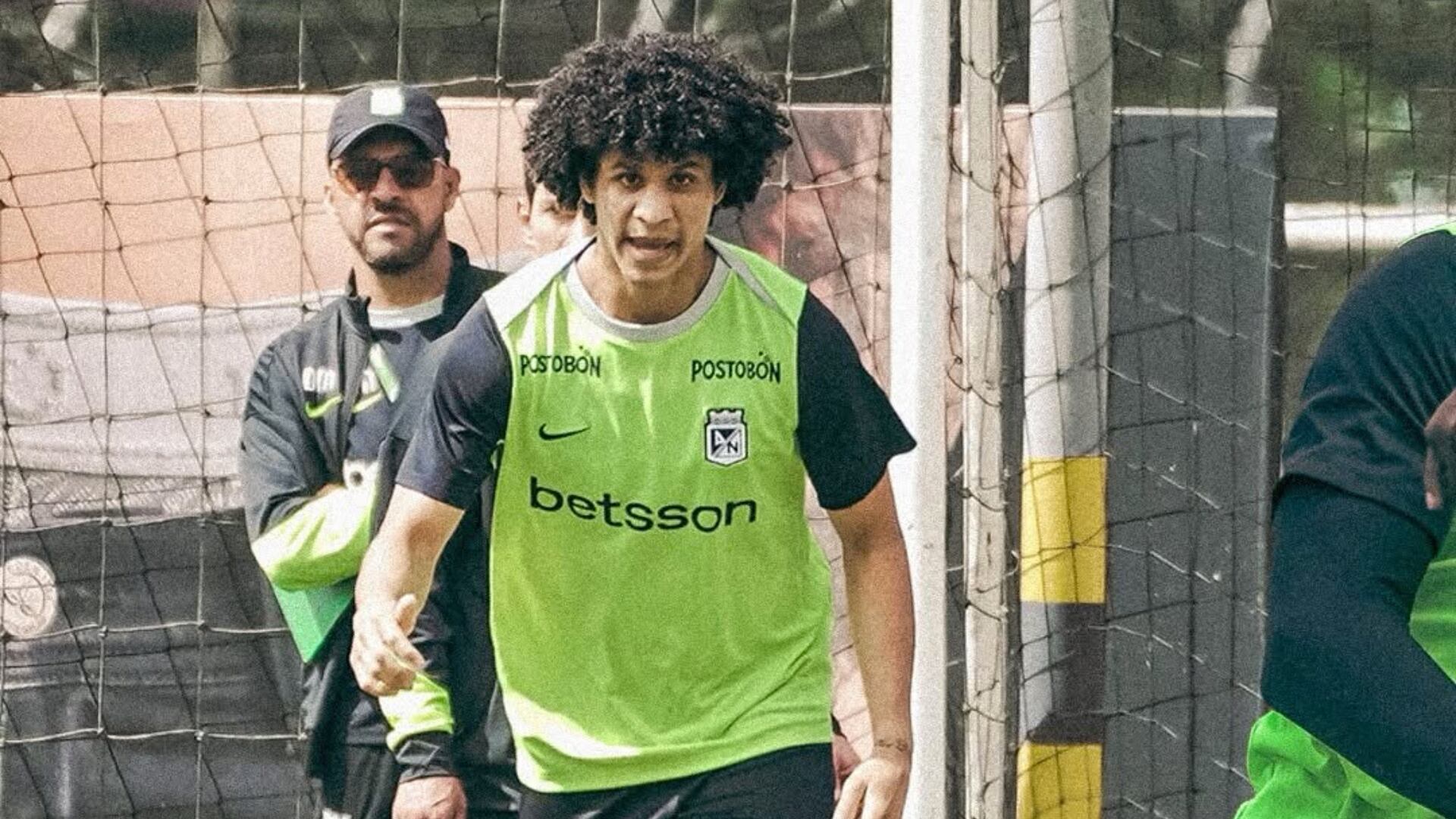 Eduard Bello no se quedó callado tras su expulsión en la derrota de Atlético Nacional a manos del Tolima