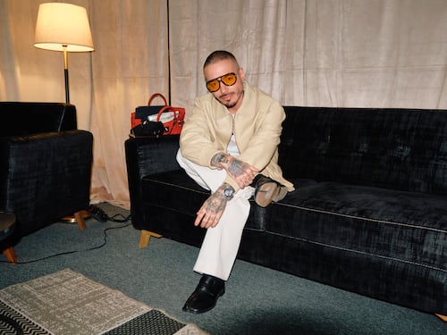 J Balvin confesó que por poco sufre un infarto durante su concierto en Medellín