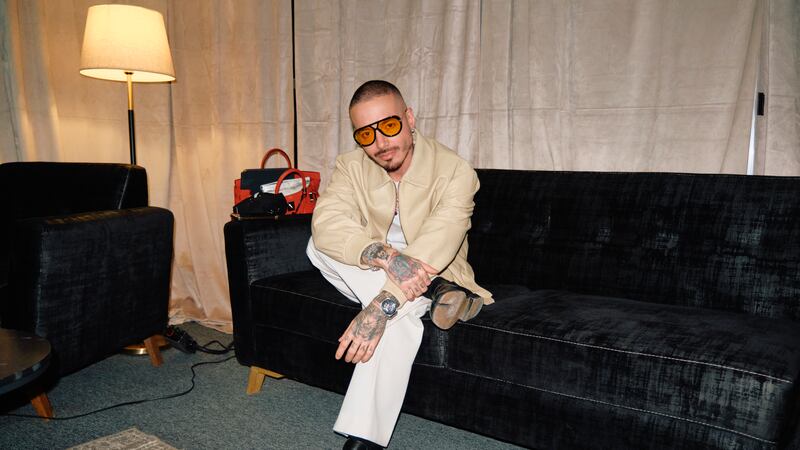 J Balvin confesó que por poco sufre un infarto durante su concierto en Medellín