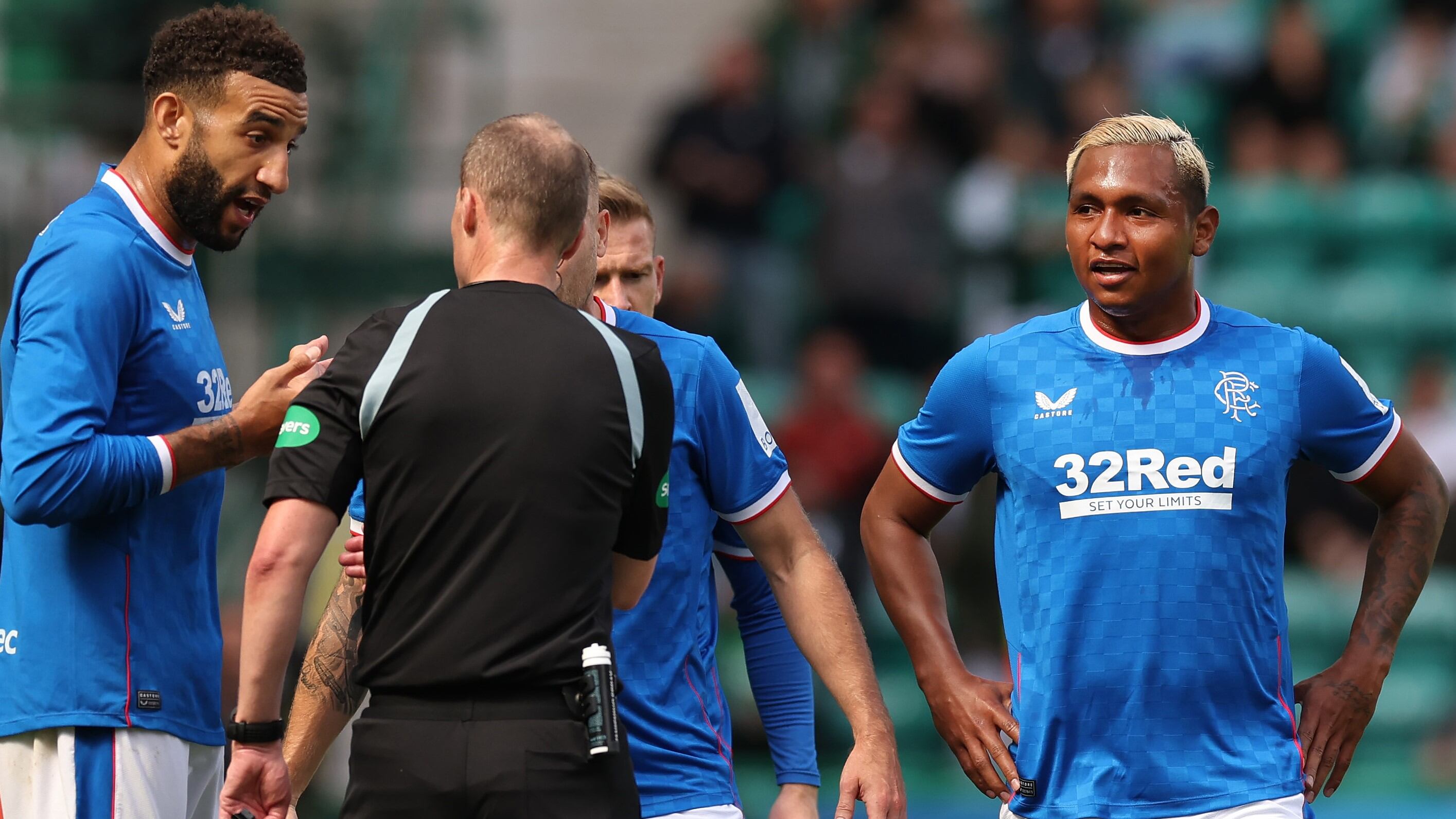 Expulsión de Alfredo Morelos