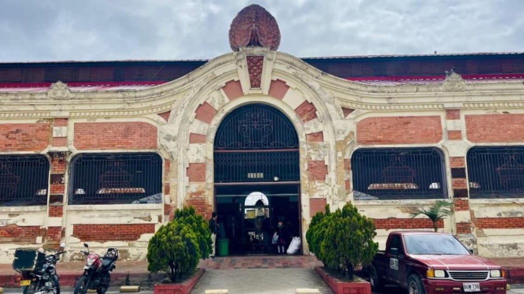 Plaza de Mercado Las Cruces, cumple 100 años.