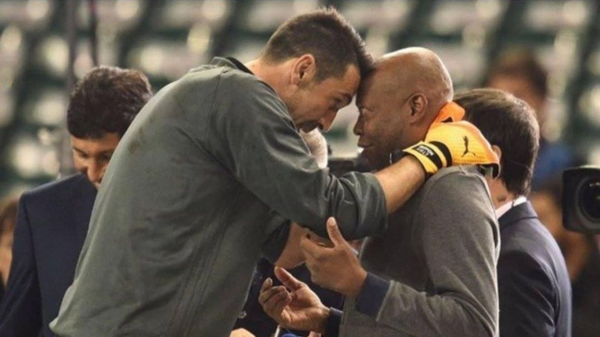 Faustino Asprilla se despidió de Buffon