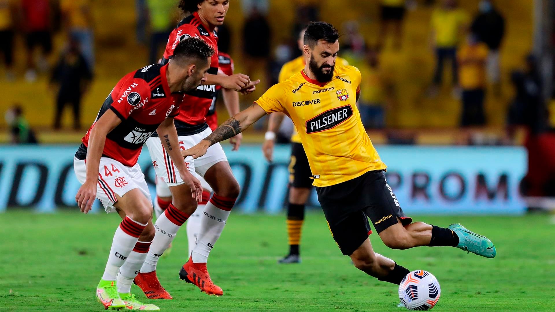Flamengo ganó y es finalista de Libertadores, pero le cantaron el ‘olé’