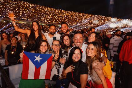 Bad Bunny primera noche de concierto en Medellín 2026.