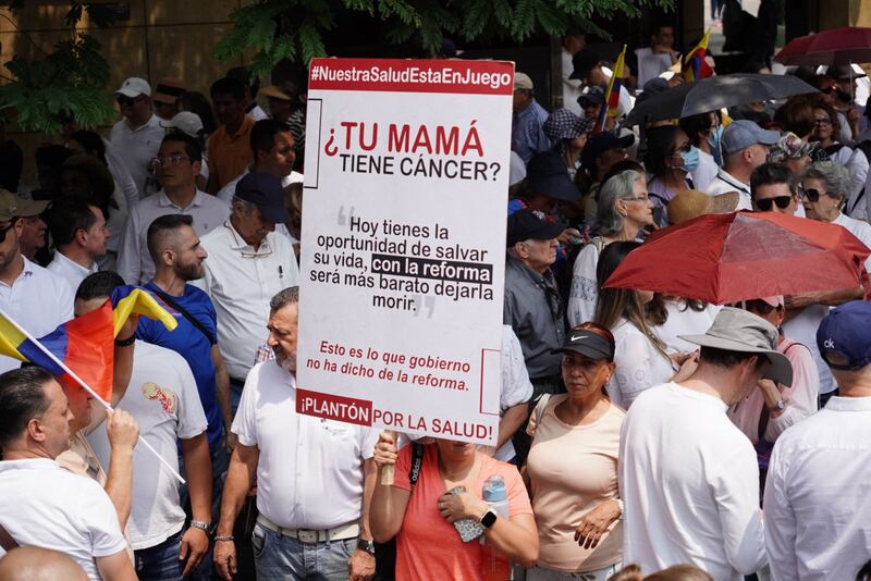 Protesta contra el gobierno de Petro en Medellín, 6 de marzo de 2024