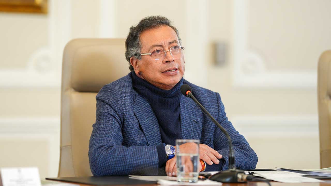 El presidente Gustavo Petro se practicó una cirugía estética.