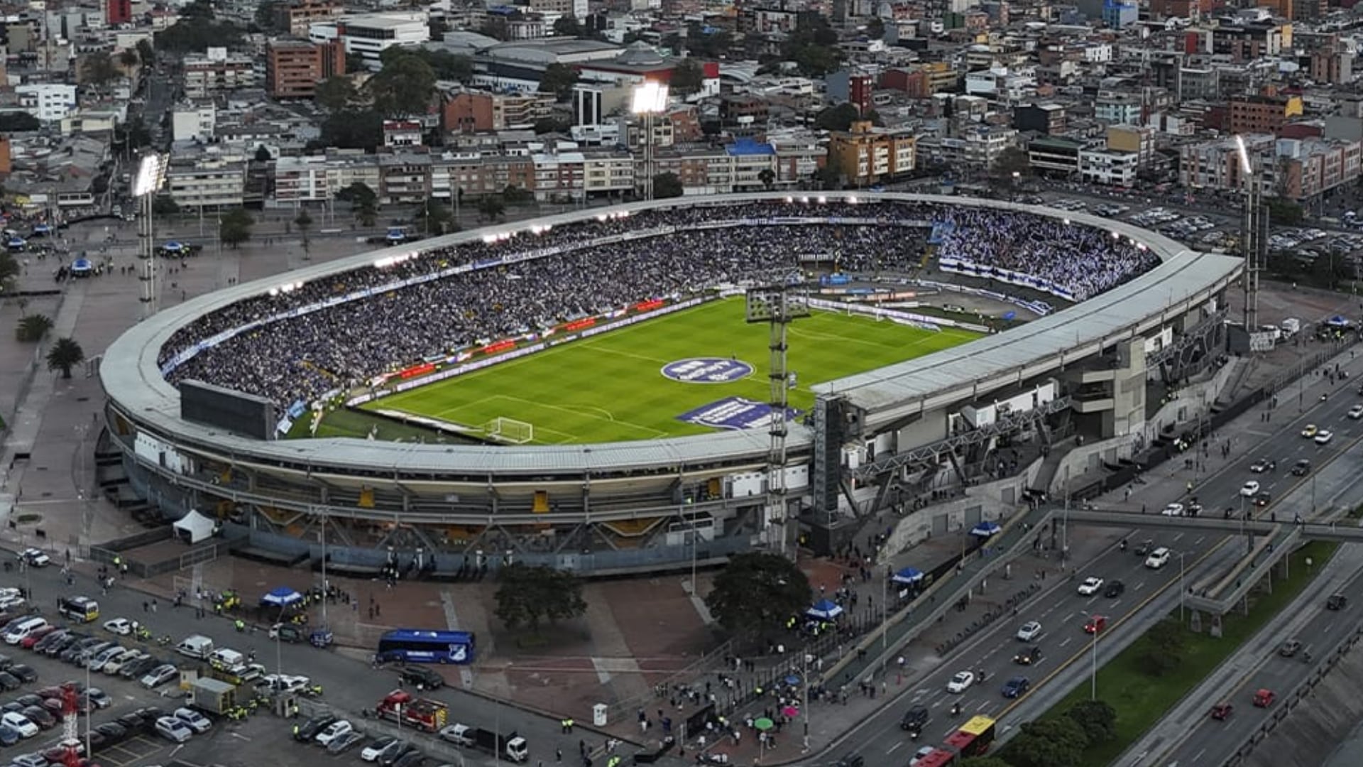 A pesar de las críticas, otro equipo del fútbol colombiano alquiló El Campín para jugar de local