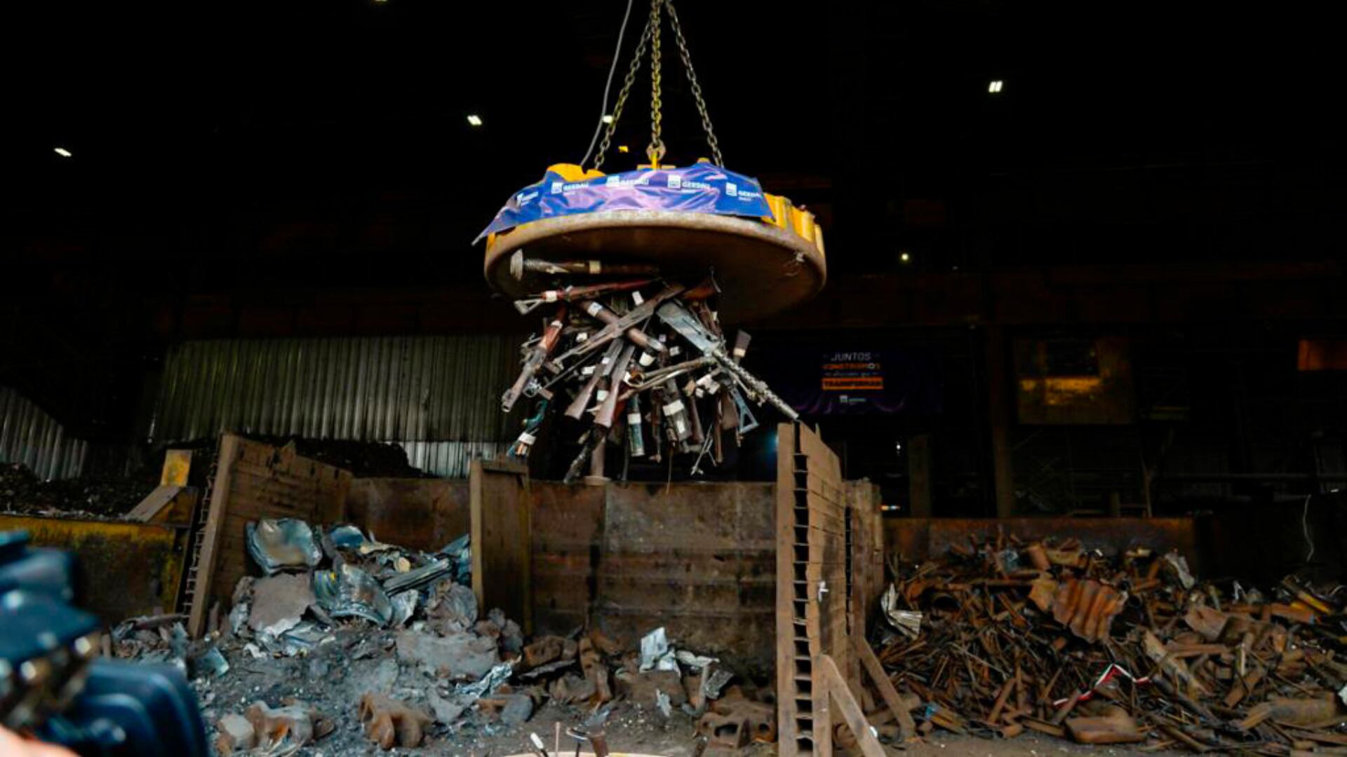 Tw: Fuerzas Militares