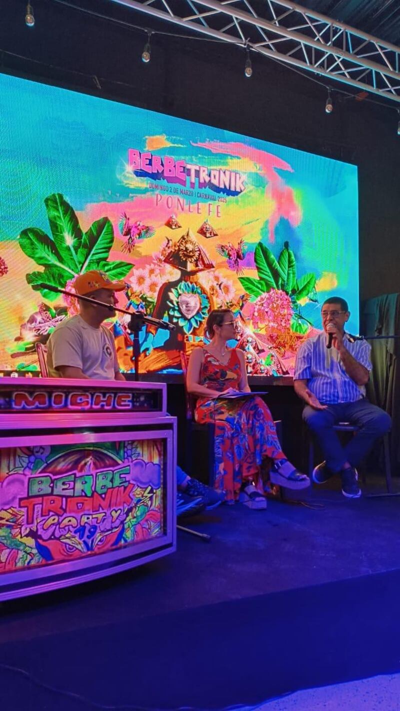 Foto del evento conversatorio Berbetronik 2025.