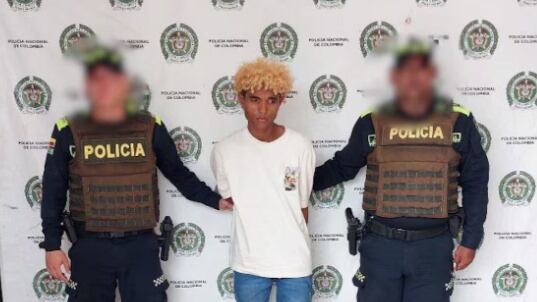 Foto del hombre capturado acusado de asesinar a su suegra.