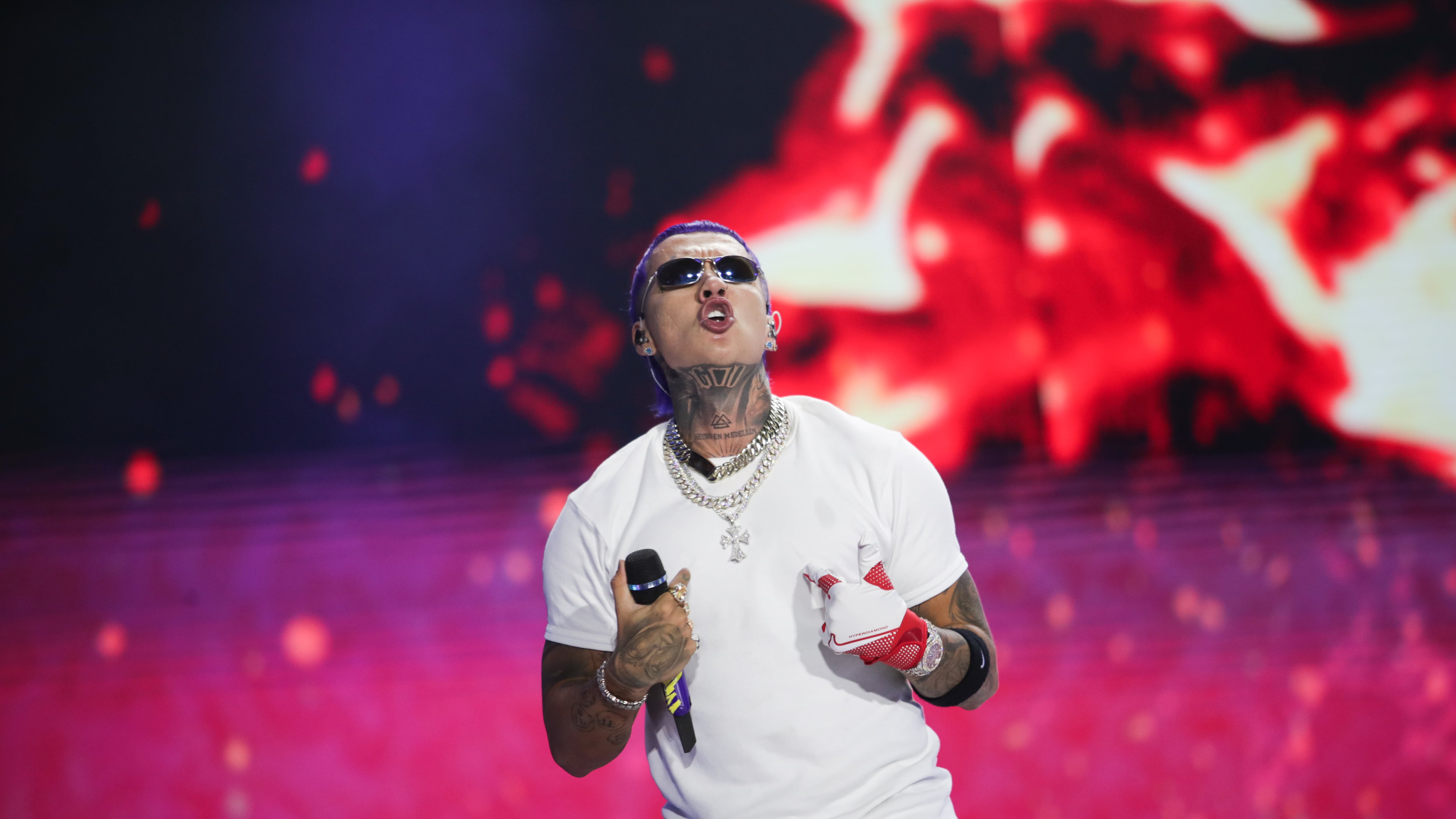 Blessd, durante su presentación en el Festival Estéreo Picnic, en el Parque Simón Bolívar de Bogotá