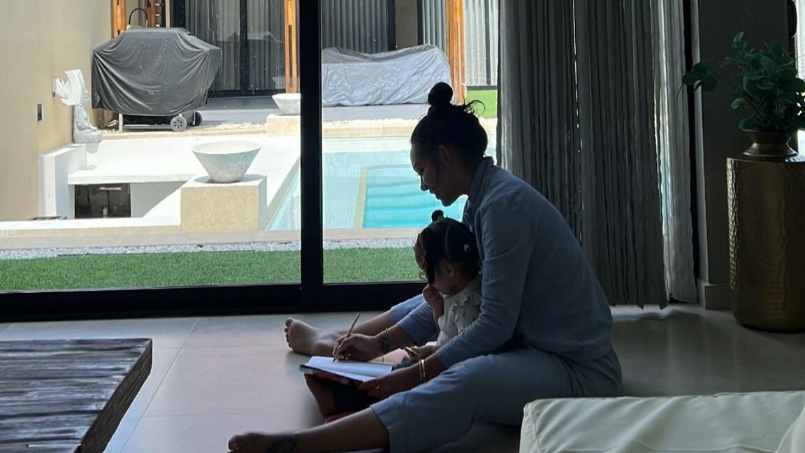 Andrea Valdiri pidió a los padres estar atentos a aquellas enfermedades que pueden tener los pequeños y exhortó a una revisión médica.