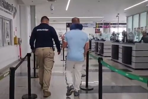 Ruso que había sido expulsado de Medellín ingresó ilegalmente, lo pillaron y lo volvieron a sacar del país